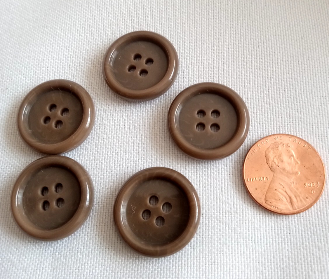 5/pcs Buttons Size L Diameter=3/4″ (18mm) Brown 4 Holes