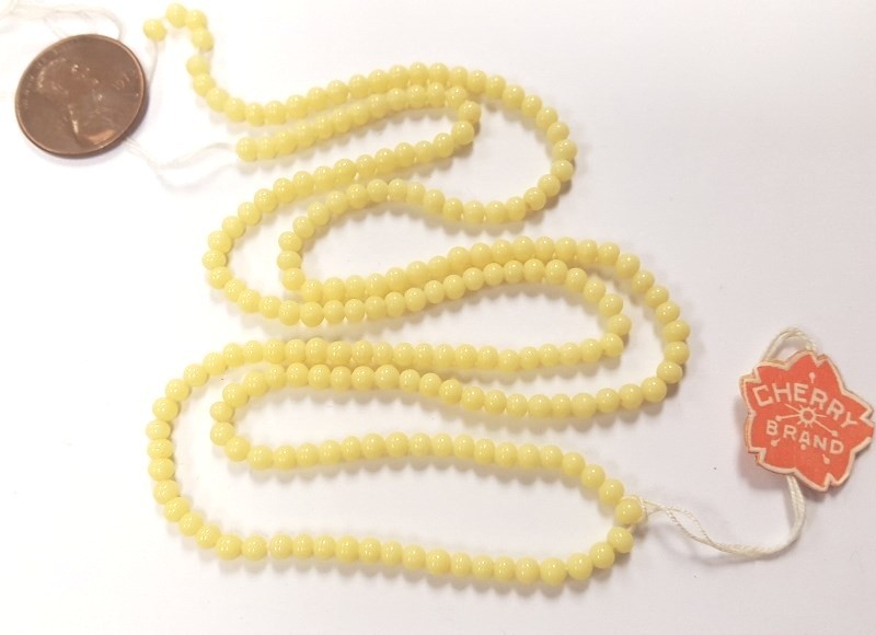 200 VINTAGE JAPANESE 1950’s CHERRY BRAND GLASS PALE YELLOW 3mm. ROUND BEADS 4623