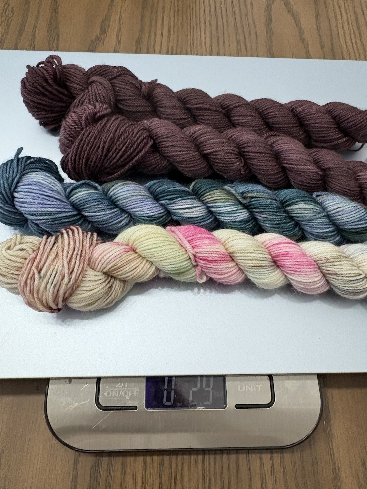 Mixed Lot Of 4 Small Skeins Of Yarn Burgundy Blues Pink Green Weighs 2.9oz Total