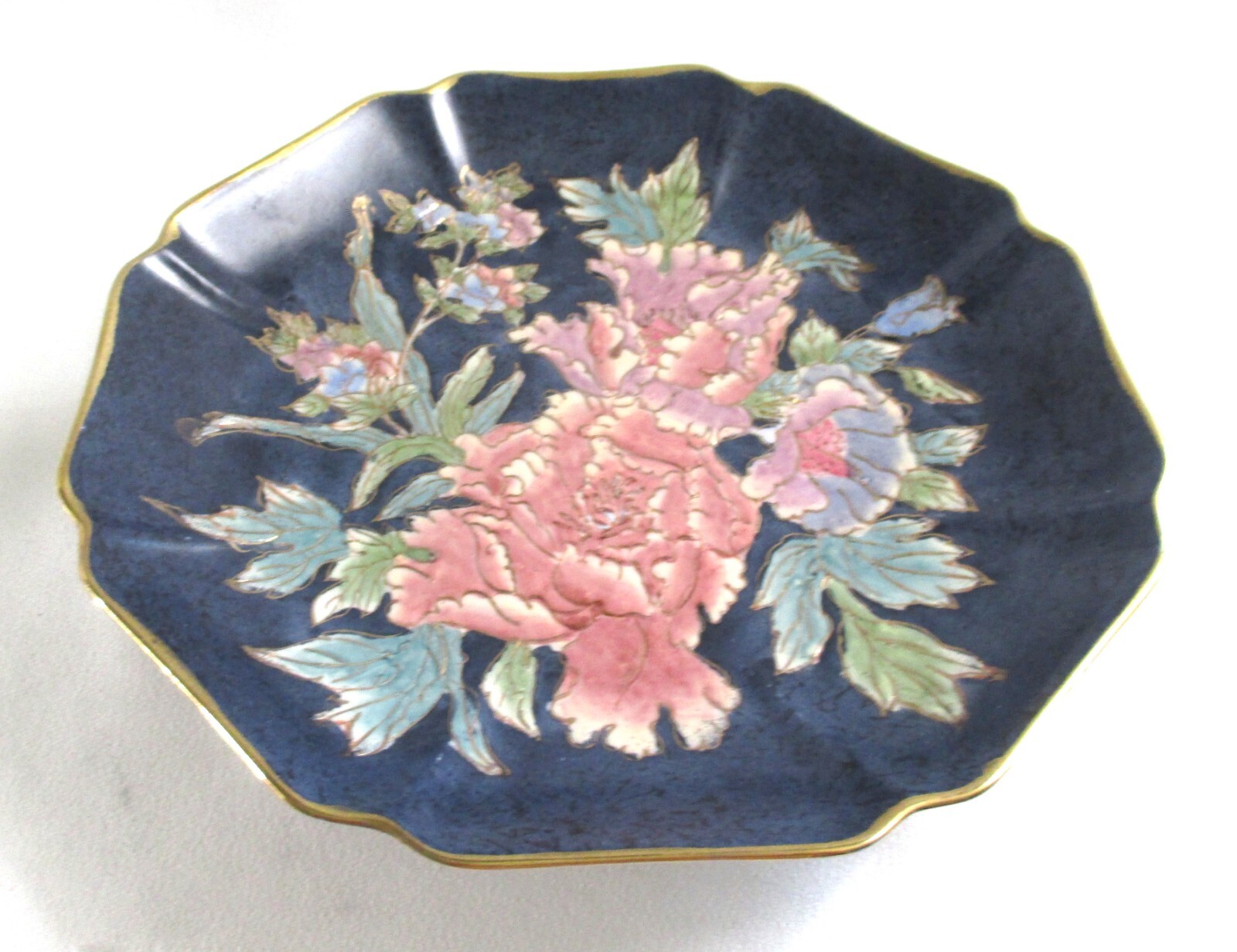 Elegant VTG Deep Blue Porcelain Plate w/Pink Chrysanthemum Design ~ Hand Painted