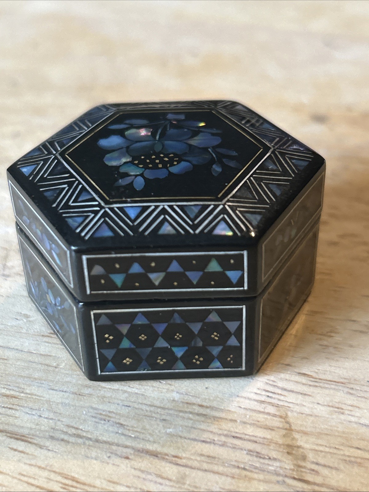 Vintage Hexagonal Mother of Pearl Inlay Lacquer Box Floral Geometric