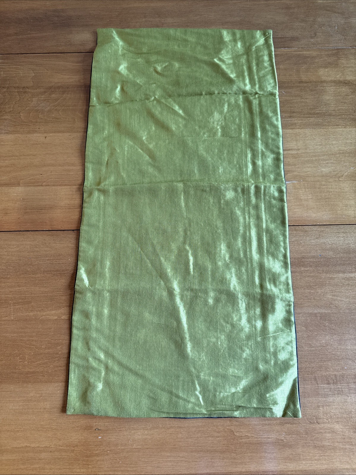 VTG Chinese Embroidered Silk Panel Wall Hanging of 100 Children 25.75” x 13”