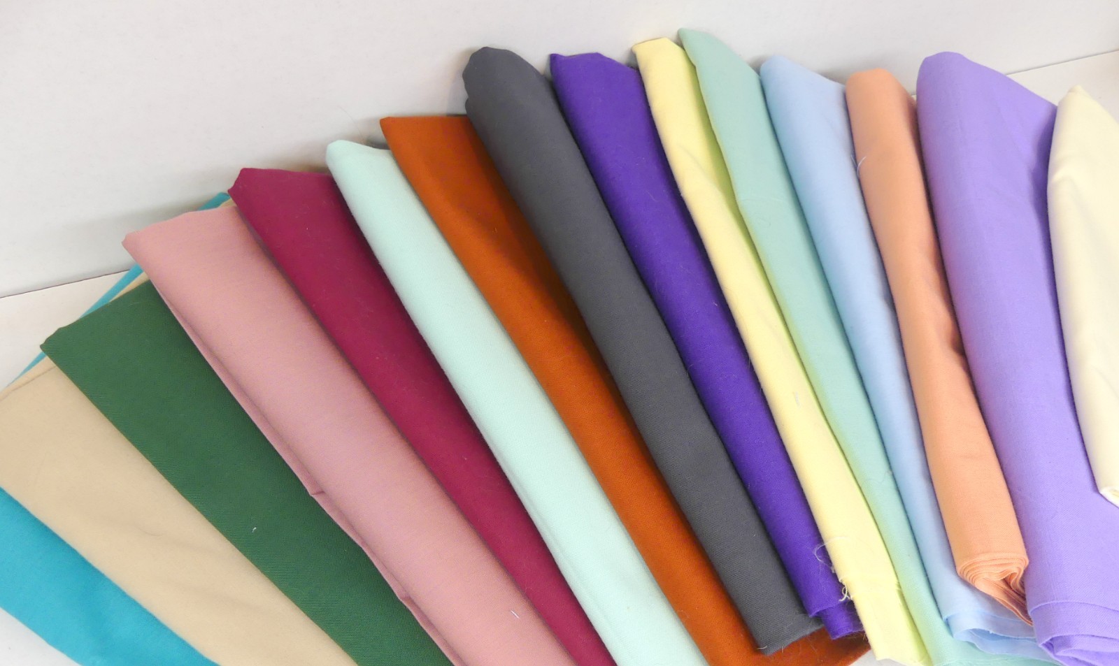 Multiple Color Solid Color Cotton Fabric – 5 lbs 12 oz Bundle